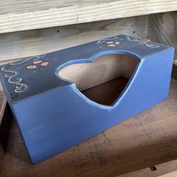 Vintage Hand Painted Wooden Kleenex Holder Floral Whimsical 80s - Picture 2 of 6